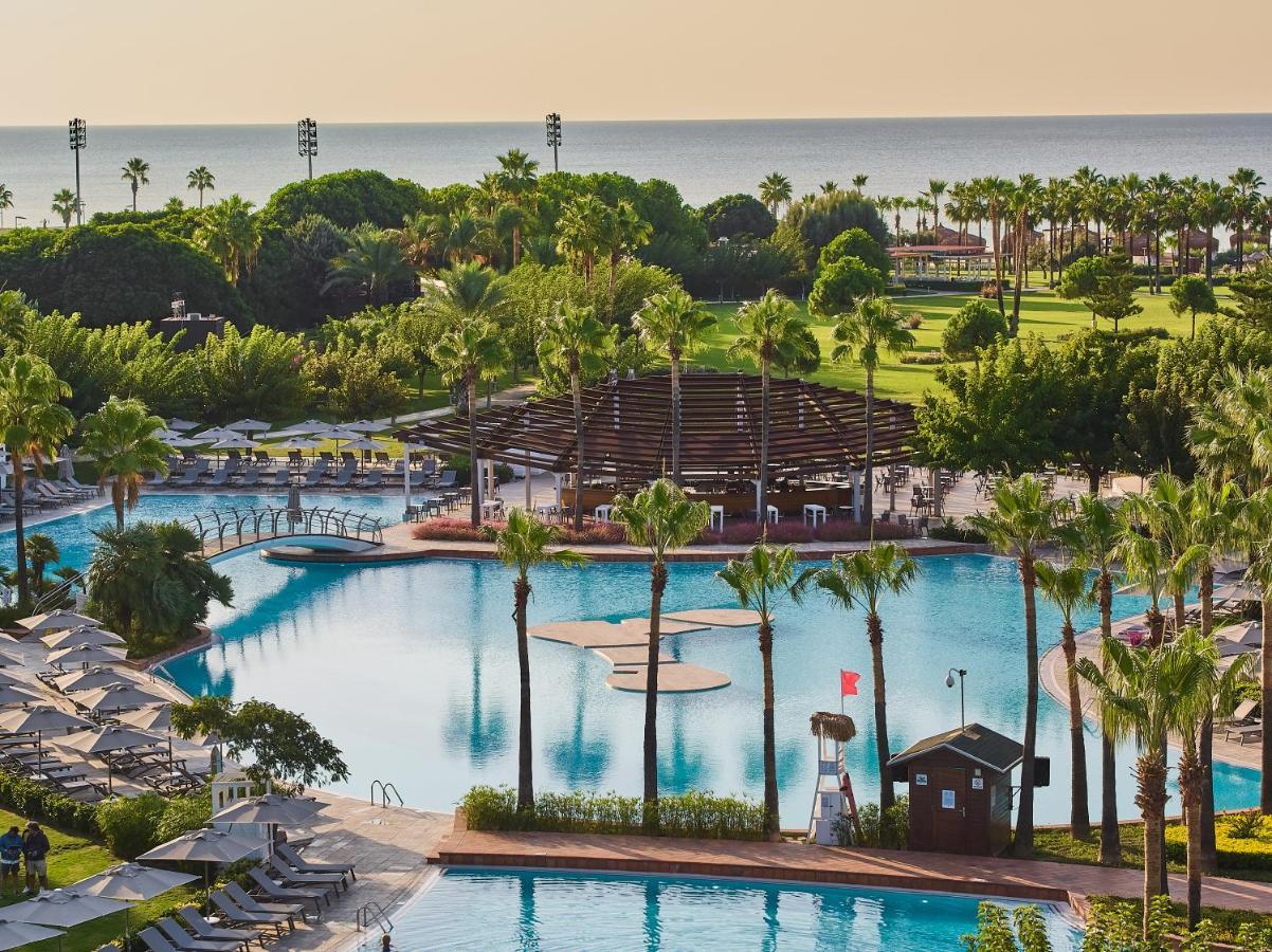 Lara Barut Collection Hotel Antalya Exterior foto Golf and pool at the resort