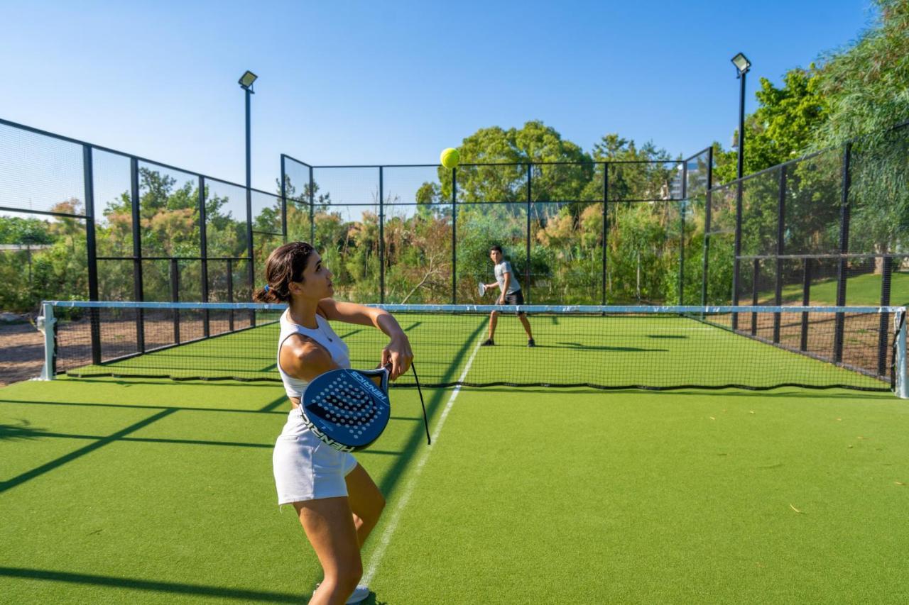Lara Barut Collection Hotel Antalya Exterior foto A paddle tennis court