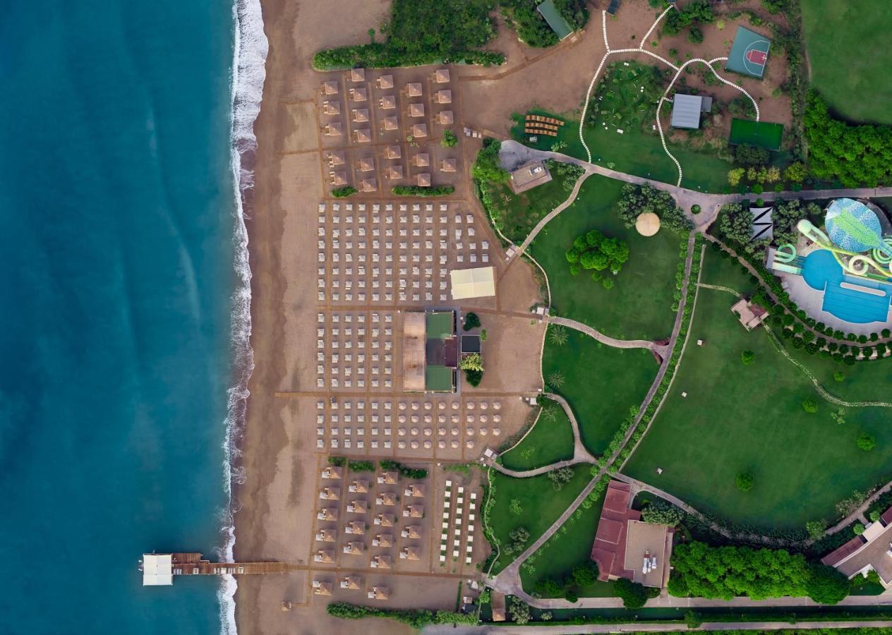 Lara Barut Collection Hotel Antalya Exterior foto Aerial view of the beach