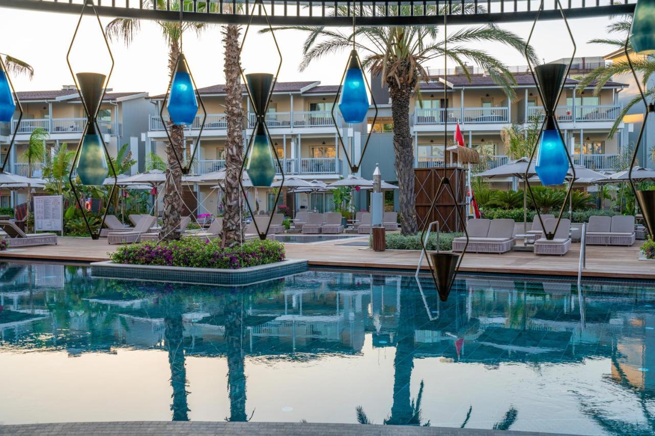 Lara Barut Collection Hotel Antalya Exterior foto Pool at the hotel