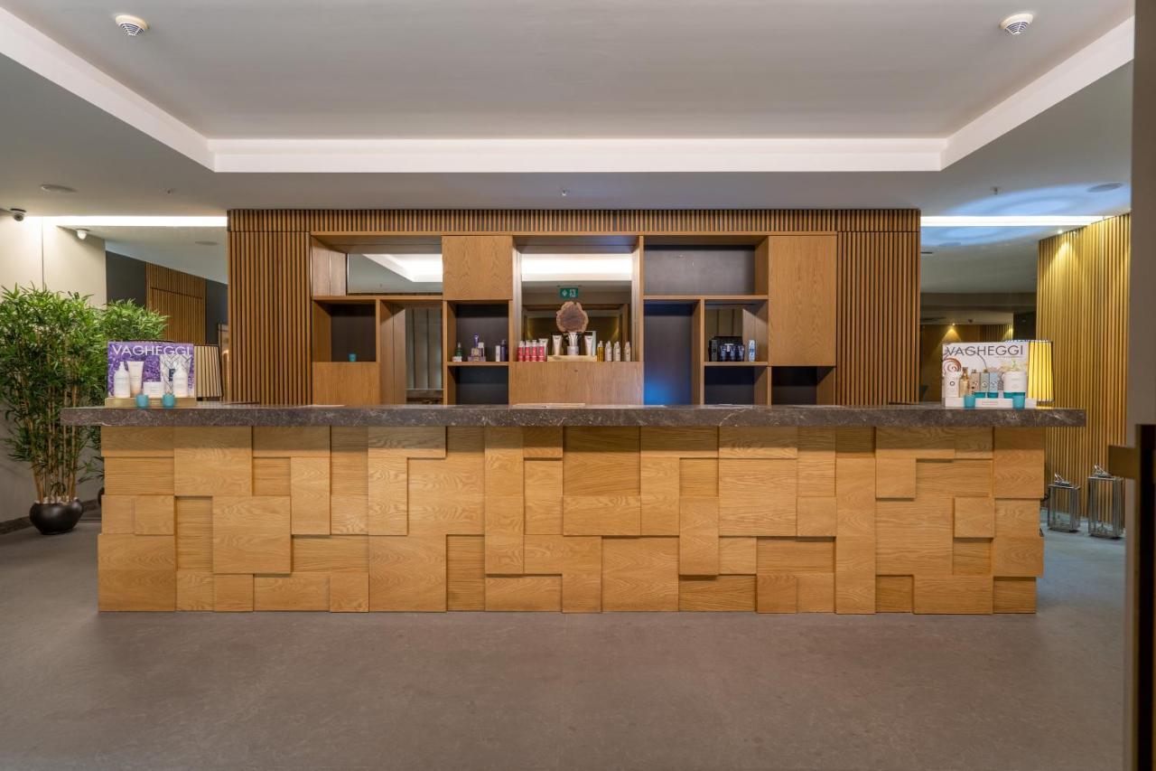 Lara Barut Collection Hotel Antalya Exterior foto Reception desk at the hotel
